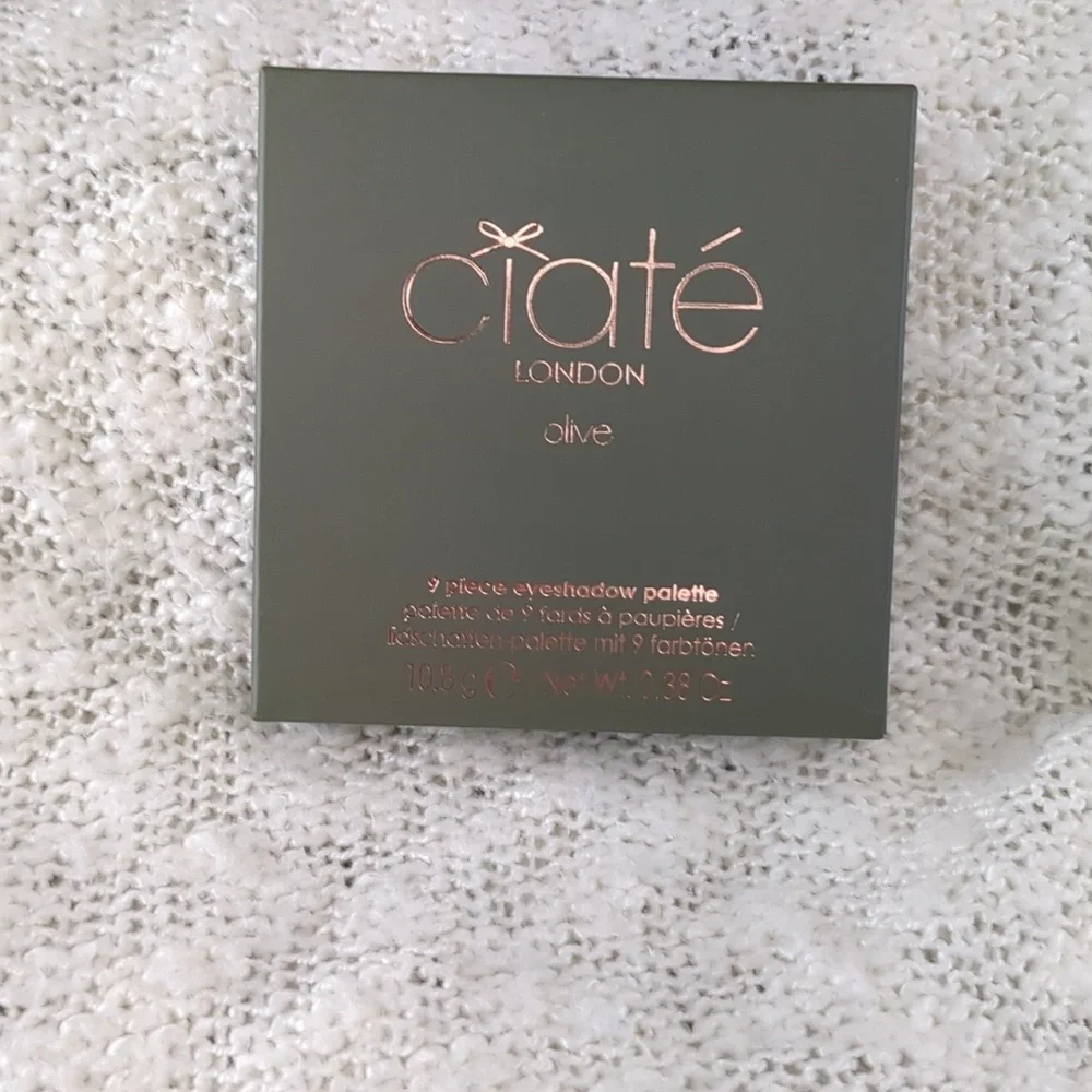 Ciaté London Trend 9 Shade Eyeshadow Palette in Olive, 10.8g/0.38oz